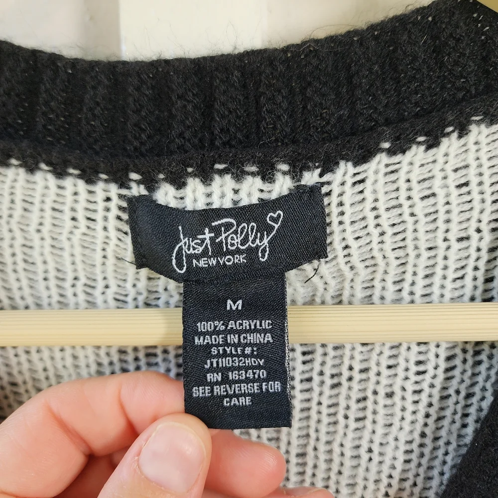 Just Polly New York Daisy Cardigan Black Crop Sweater Size Medium - Picture 2 of 9